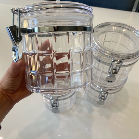 4 Beautiful Empty Cosmetic / Storage Containers - Picture 8 of 12